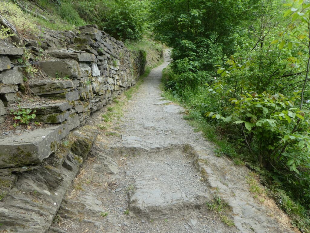 Rotweinwanderweg